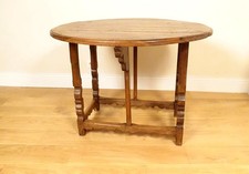 Table rustique espagnole pliable abattants noyer sculpté Haute Epoque XVIIè
