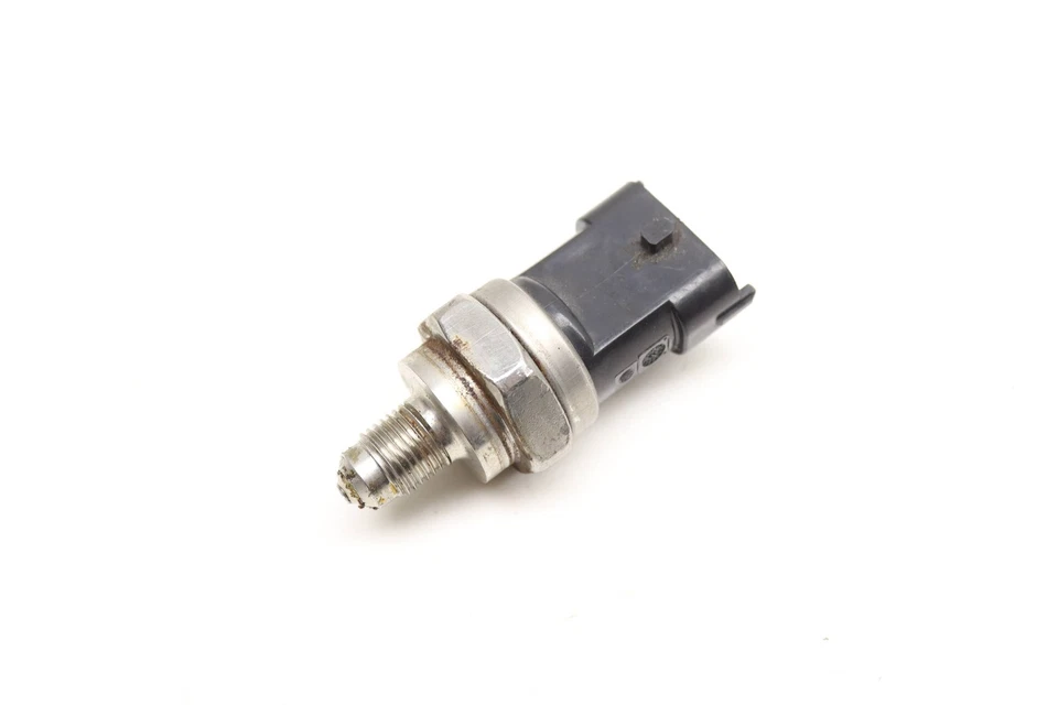 2009-2016 PPORSCHE 911 - датчик давления топлива 94860623001 - Изображение 2 из 4