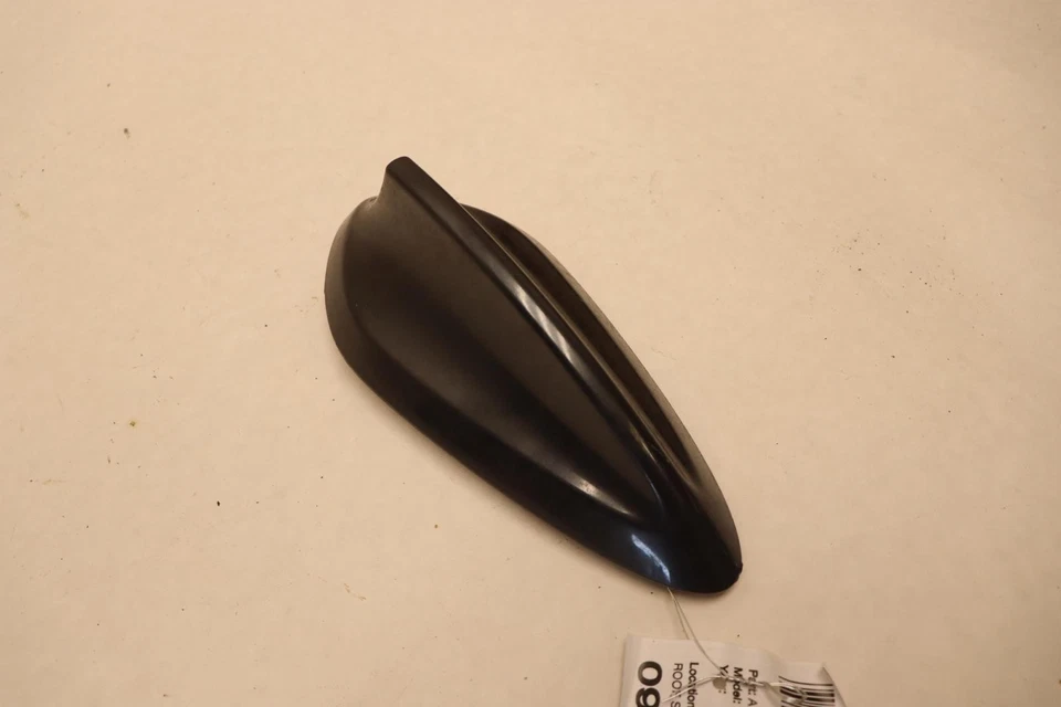 BMW X5 F15 F16 2014-2018 ANTENA ALETA DE TIBURÓN MONTADA EN EL TECHO OEM Foto 3 de 4