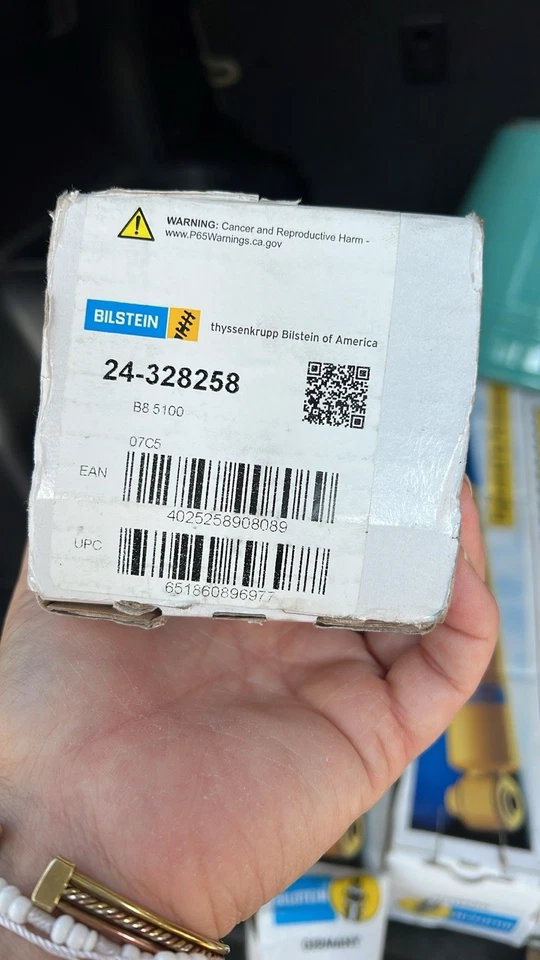 Bilstein Serie 5100 2-3” Amortiguadores Ajustables para 5ta Generación 4Runner Delanteros y Traseros  Foto 3 de 4