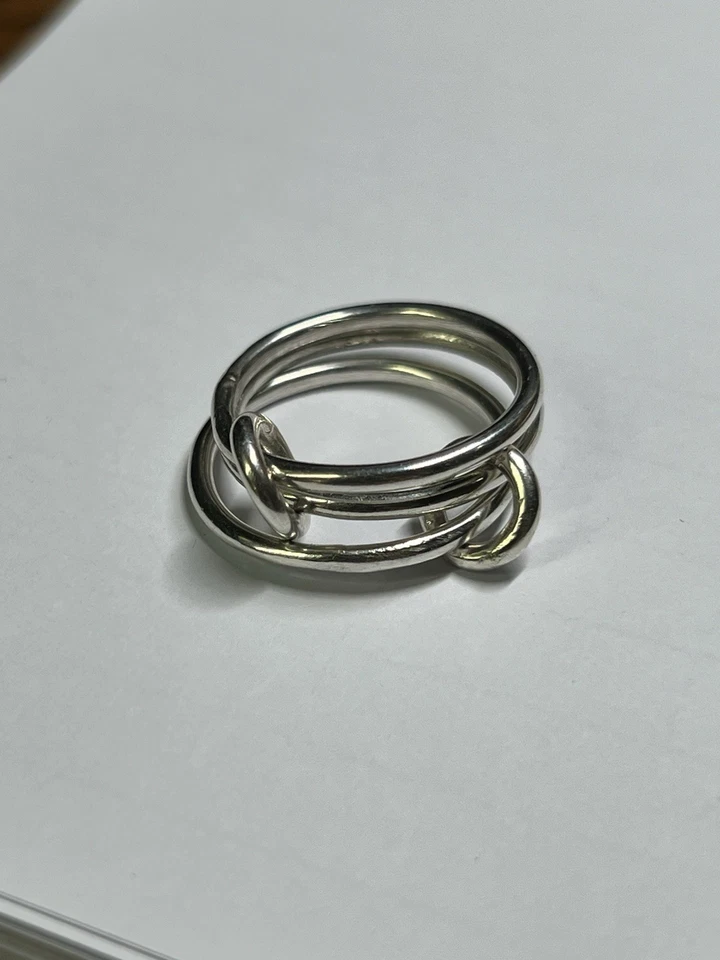 Sz 3.5 Interconnected Tri-Band Stacking Ring, Linked Multi-Finger Ring - Image 2 of 4