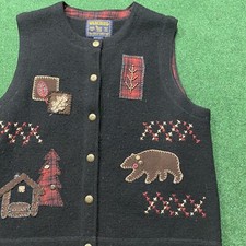 Vintage Woolrich Wool Vest Unisex Medium Black Nature Bear Holiday Sweater