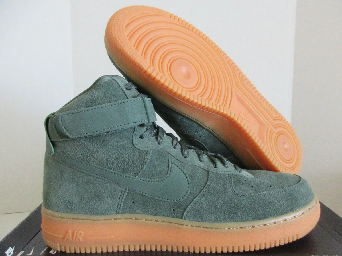 Nike air force clearance 1 lv8 suede green