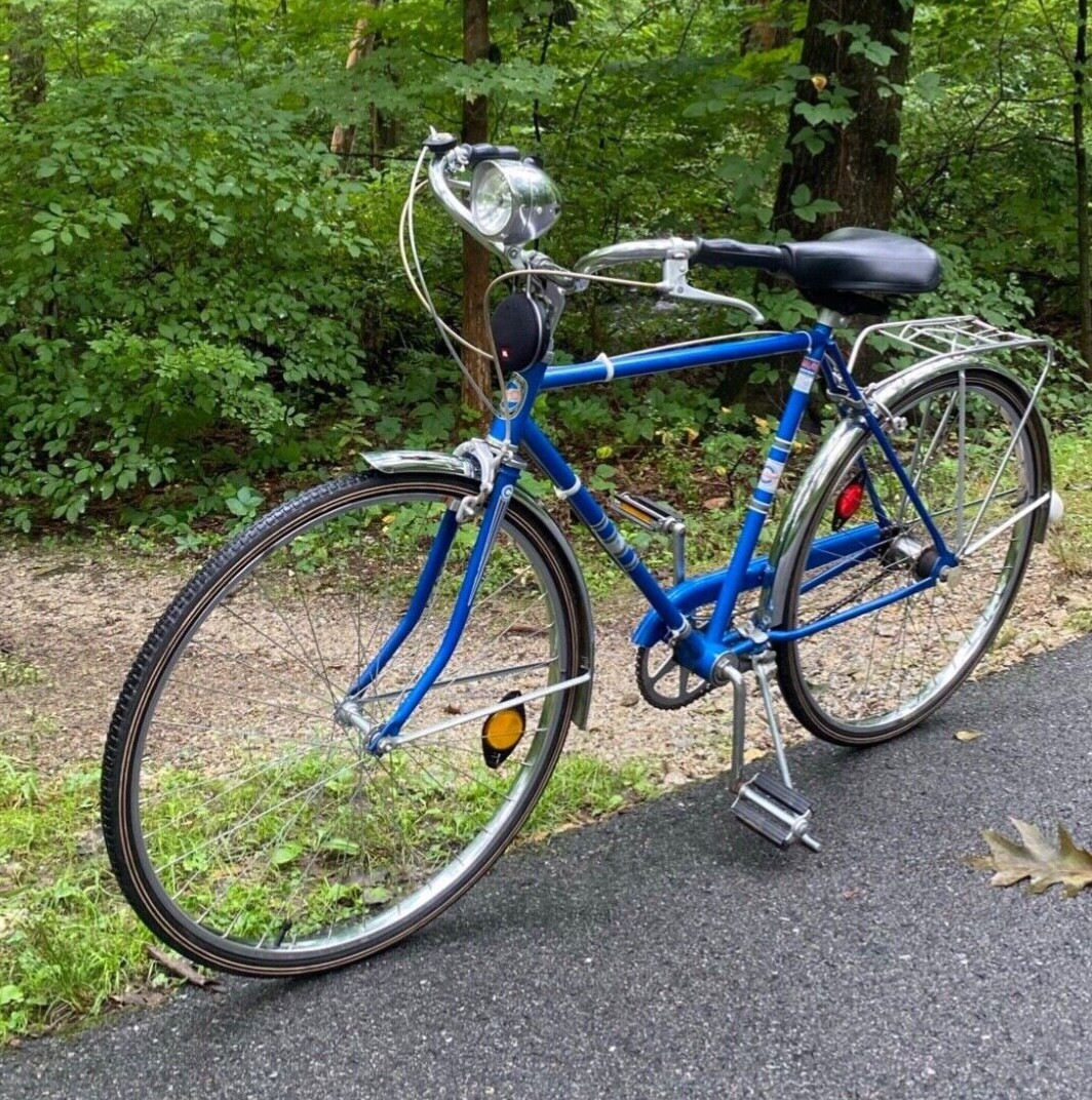 Vintage original blue Columbia tourist III bicycle in excellent