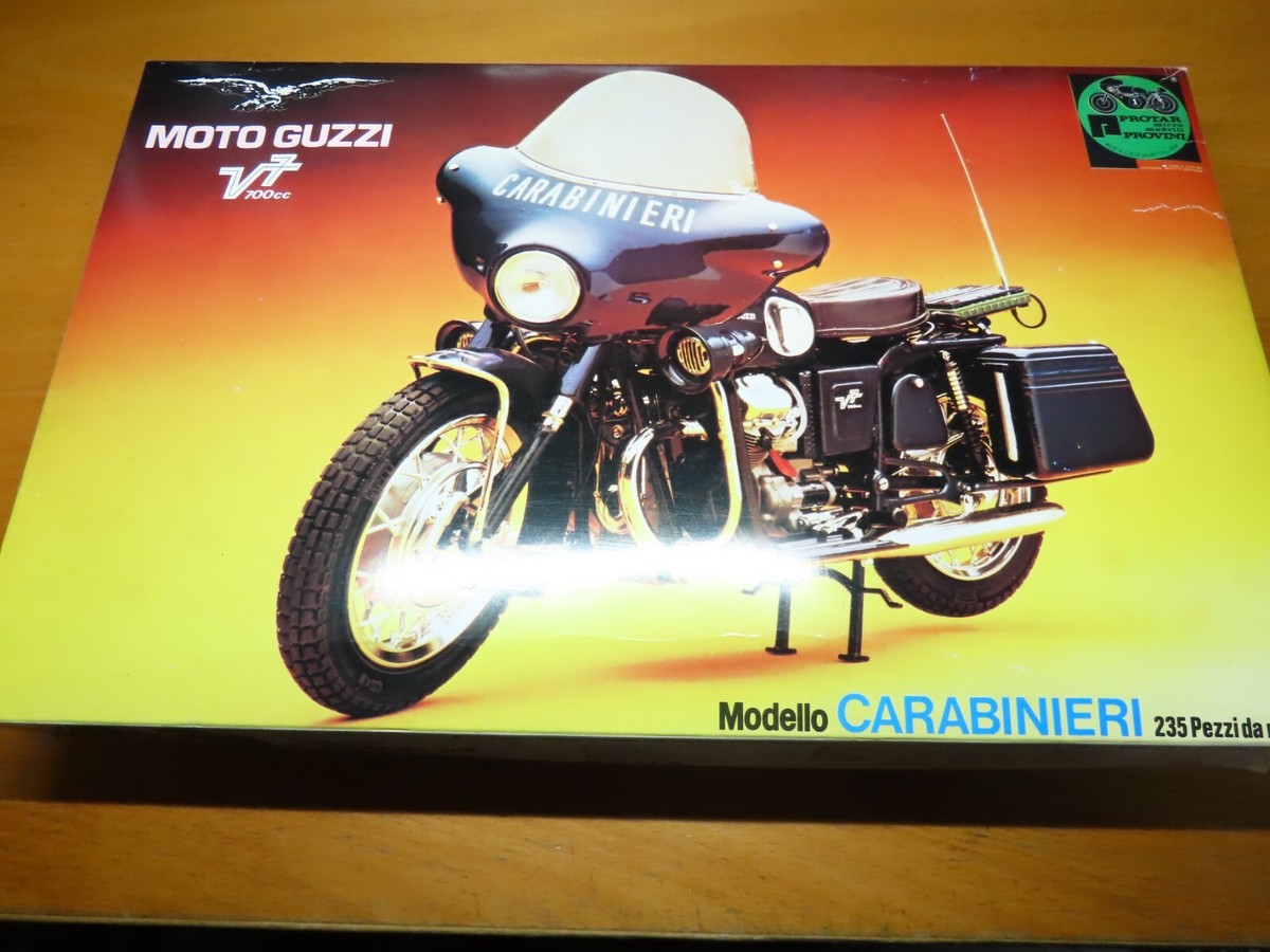 プロター 1/9 MOTOGUZZI V7 POLIZIA キット プロター 1/9 MOTOGUZZI V7 POLIZIA キット Protar Moto Guzzi