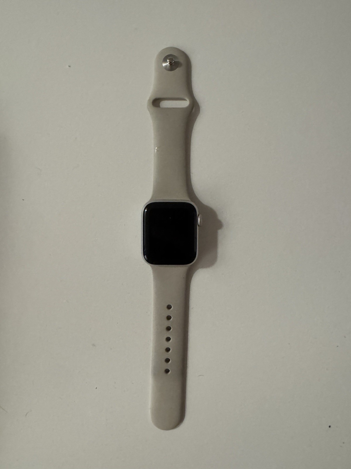 Apple Watch SE (2022) 40mm Starlight Aluminum Case with Sport Band, S/M (GPS...