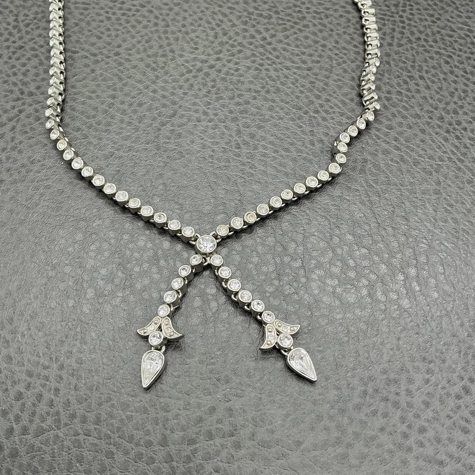 Collar de Cristal Anne Klein Tono Plata Cuello Ajustable Gargantilla Racimo Gota Foto 3 de 4