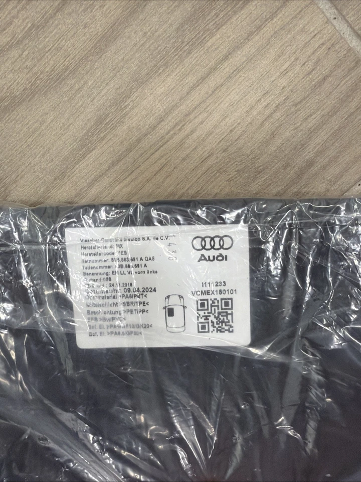 Полный комплект оригинальных черных напольных ковриков с ковровым покрытием для Audi Q5 SQ5 80B-863-691-A-QA5 2017-2019 годов выпуска - Изображение 3 из 3