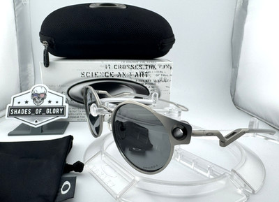 OAKLEY DEADBOLT SATIN CHROME W/ PRIZM BLACK ROUND SUNGLASSES OO6046-01 RARE NEW