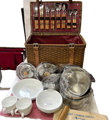 Vintage Snow Peak Camping Picknick Korb Set Corelle Corning Kochgeschirr unbe...
