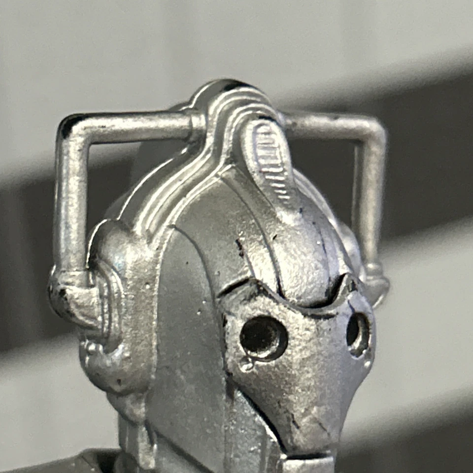 Figura de acción Doctor Who Cyberman 2006 como en la foto. Foto 3 de 4