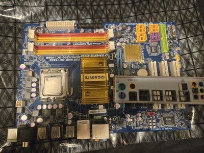 Gigabyte GA-EP35-DS3R /with Q9450 CPU and IO Shield