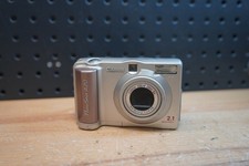 (N) Canon PowerShot A20 Built-In Flash 3x Optical Zoom Compact Camera