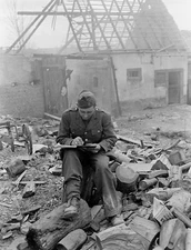 WW2 WWII Photo World War Two / French Soldiers in Germany in 1945 3rd French