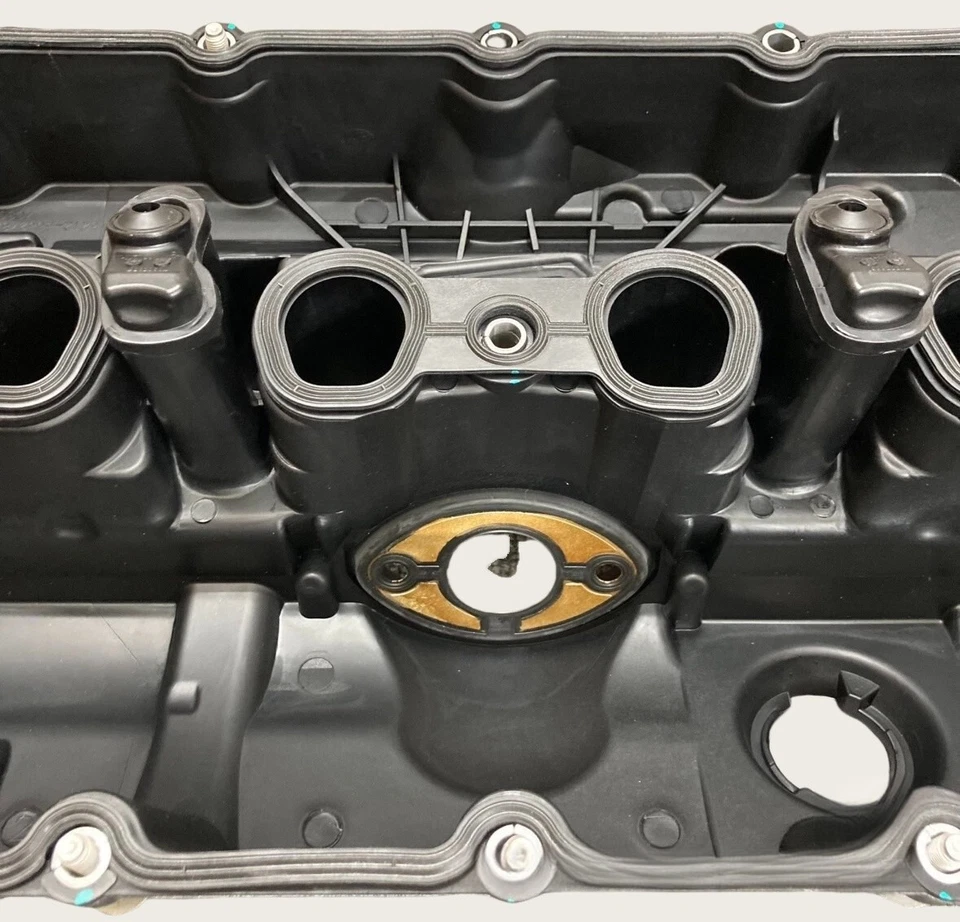 Cubierta de válvula Mahle OEM 11127552245 para BMW N52 E70 E82 E90 E91 X3 X5 328 528 2281 Foto 3 de 3