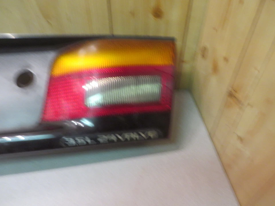 EAGLE VISION 93 94 95 96 97 PANEL TRASERO INTERIOR LUZ TRASERA PANEL TAPA MONTAJE OEM Foto 2 de 4