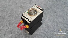 SIEMENS 7PU2040-1AN23 I AC 220-240V I 50/60Hz Timing Relay