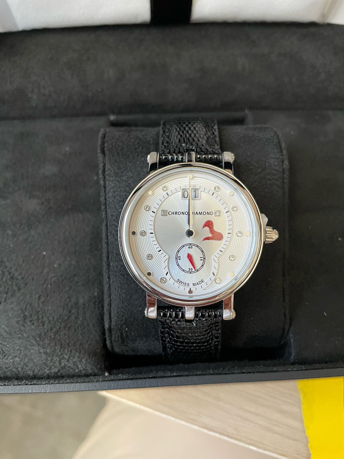Chrono Diamond 11010A montre homme étanche en acier édition limitée Ariadne