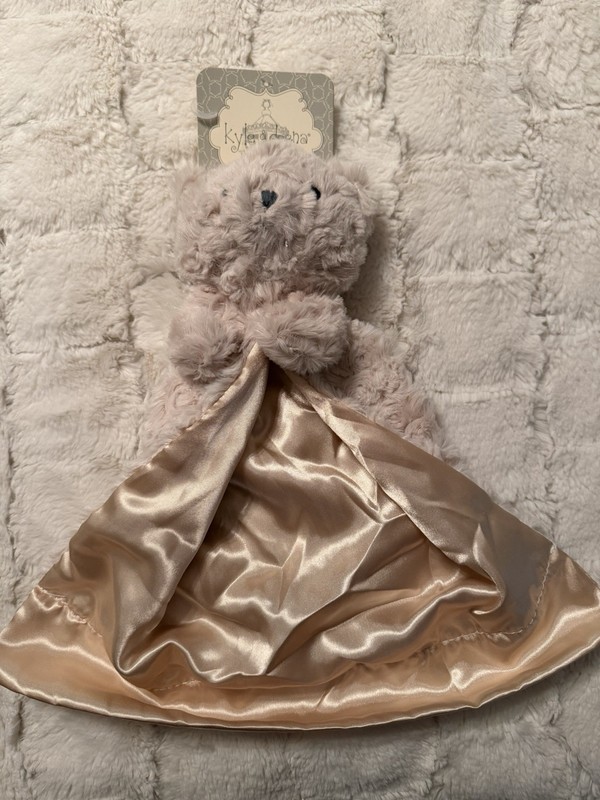 Kyle and Deena Bear Lovey Swirl Security Buddy Satin Lined Cream/tan 2017 NWT