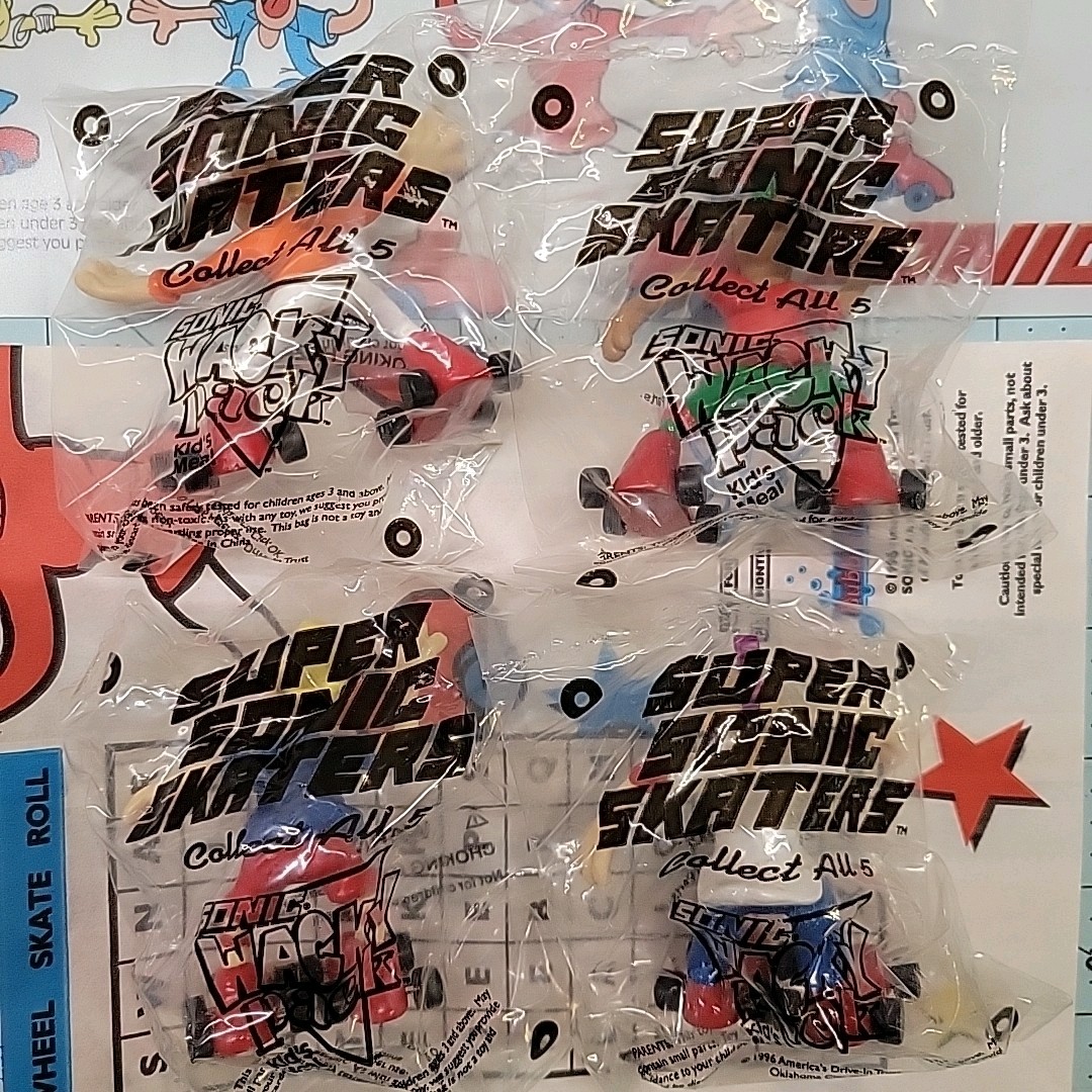 Sonic Wacky Pack - Super Sonic Skaters + Window Decal & Paper Bag