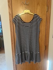 Old Navy Dress Size XL Navy White Striped Round Neck Sleeveless Bottom Ruffle