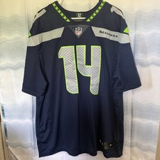 Ultimate Seattle Seahawks Collector and Super Fan Gift Guide 37