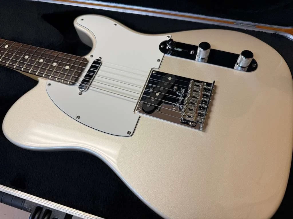 Preços baixos em Guitarra elétrica Fender American Standard