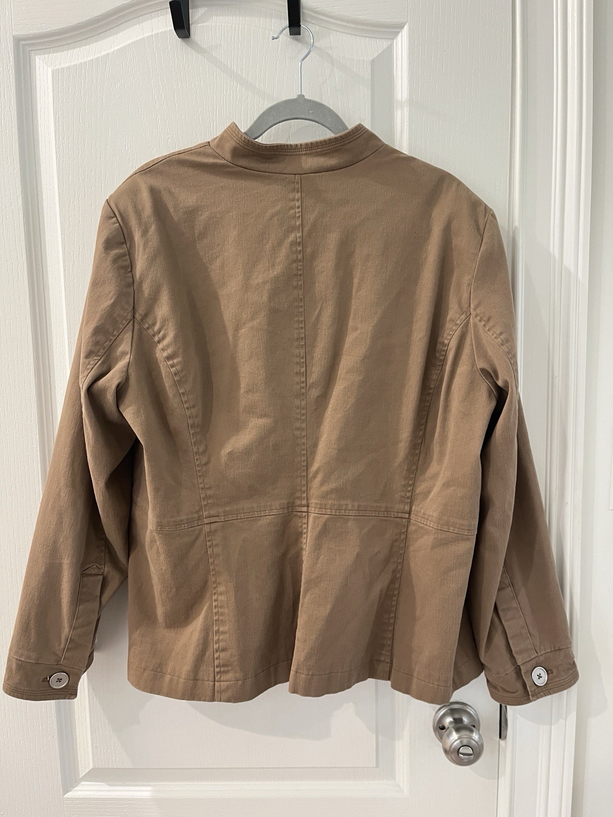 Mossimo Beige Button Front Collared Utility Jacke… - image 2