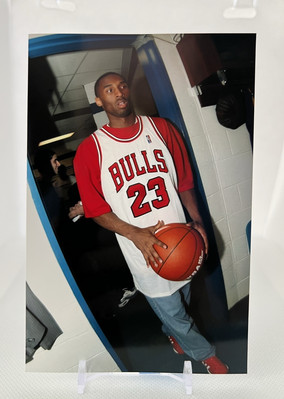 1996 Kobe Bryant Wearing Michael Jordan Jersey Game 4 NBA Finals