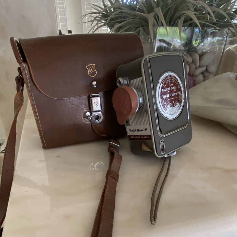 Bell & Howell Movie Camera 172 8mm  w/ Case. Works. Stored away 60 years!