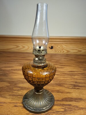 ANTIQUE AMBER WAFFLE METAL STEM STAND OIL LAMP 1800'S SMITH 1 FIG