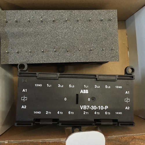 New In Box ABB VB7-30-01 Auxiliary Contacts 24V