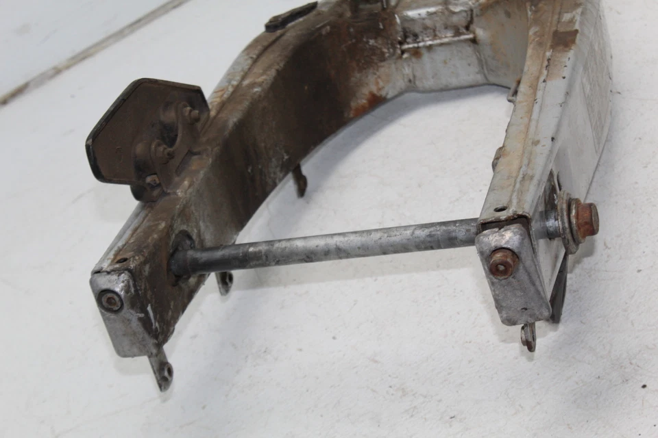 1997 年宝马 F650ST 后摆臂后悬浮摆臂 — 第 2/4 张图片