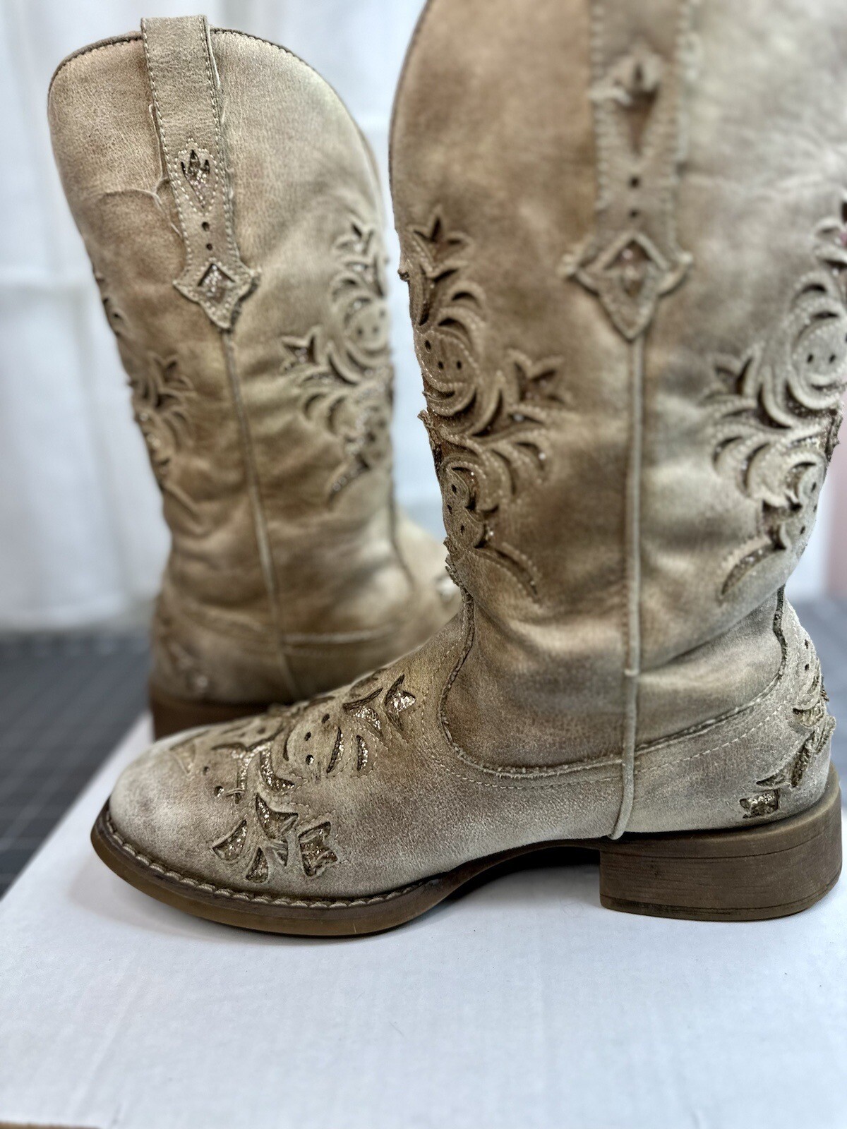 Roper Women's Kennedy Tan Faux Leather Square Toe Western Cowboy Boot