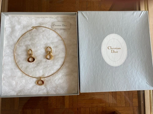 Christian Dior Gold Vintage Necklace & Matching Earrings