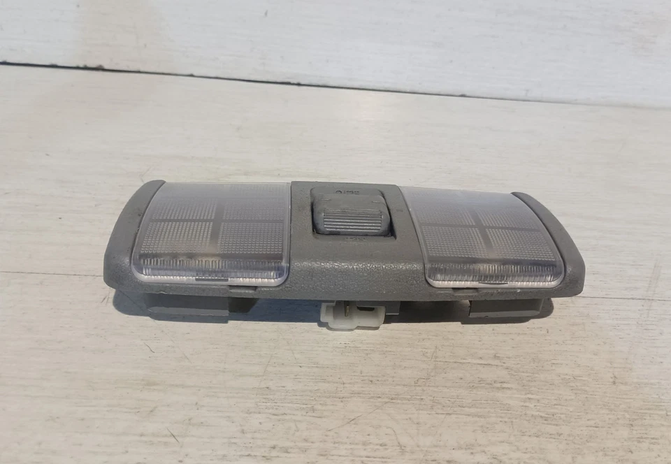 Plafoniera Mitsubishi Pajero 2 V20 Luce Cortesia Abitacolo MB774928 - Immagine 4 di 4