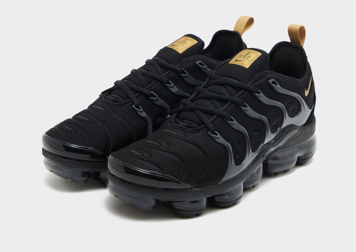 vapormax plus metallic gold