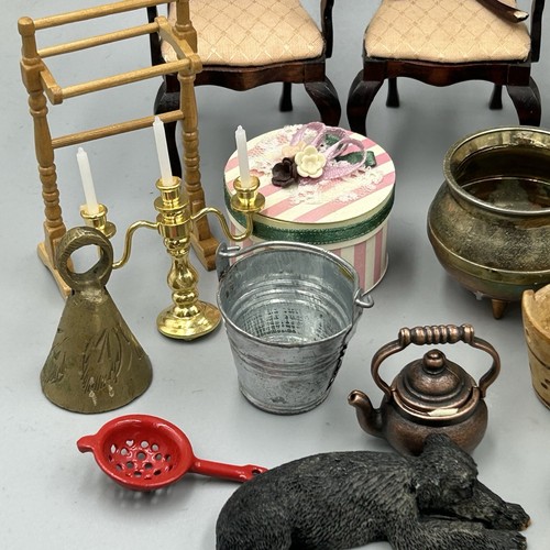 Small Lot Of Dolls House 1:12 Good Bad & Ugly, Up cycle Some Spares Or Repairs - Picture 3 of 10