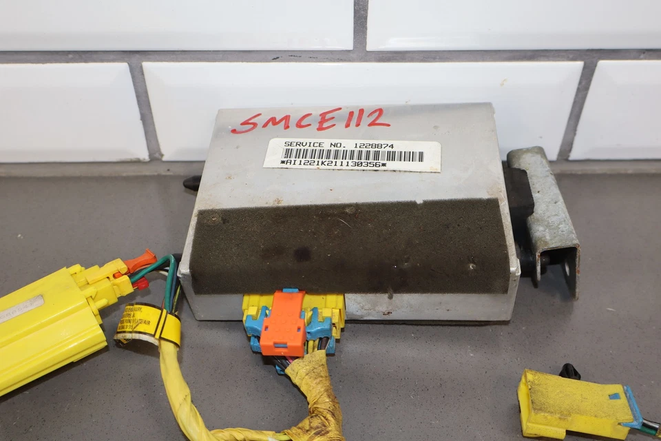 91-92 C4 Corvette Air Bag Control Module (Center Dash) W/Harness & Sensors Foto 2 de 4