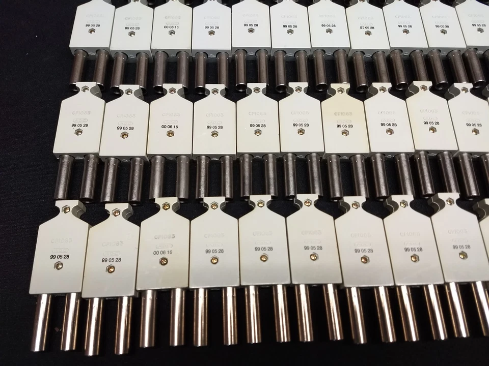 Lot of 136 ADC CP1063 Connector Plugs - Image 2 of 4