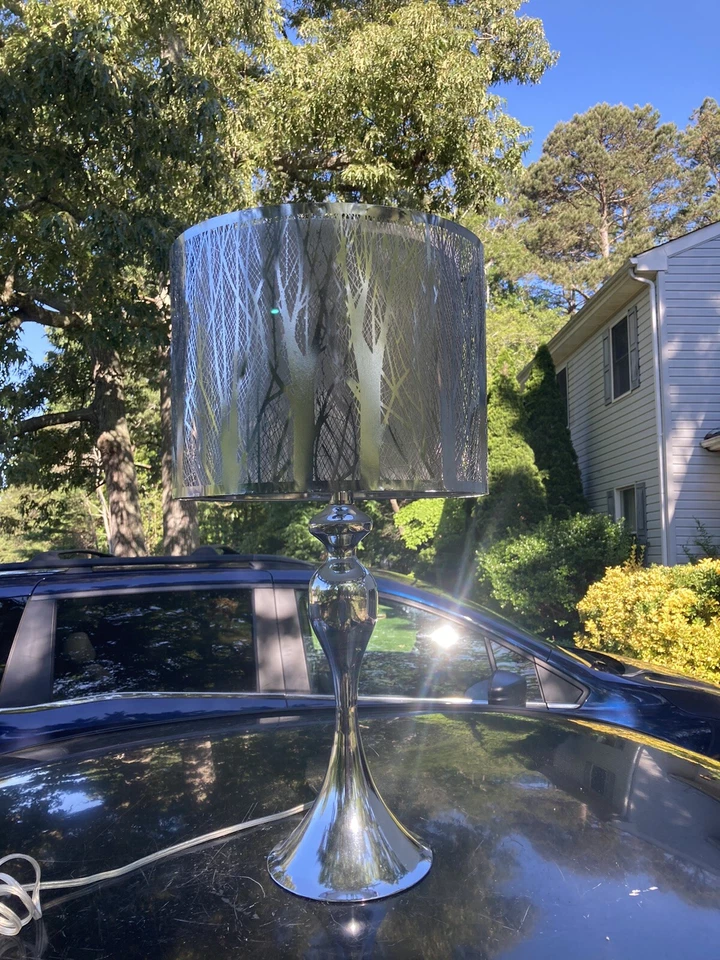 Pantalla de lámpara plateada con patrón de ramas de árbol 28” lámpara de mesa plateada IMPRESIONANTE Foto 3 de 4