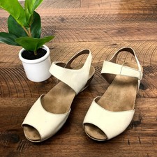 dansko vera oyster