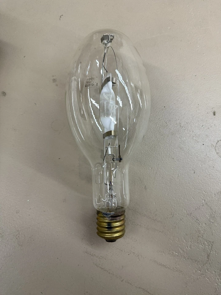 Phillips MH400/U/ED28 400 Watt 4000K Mogul Base Metal Halide Bulb - Image 2 of 2