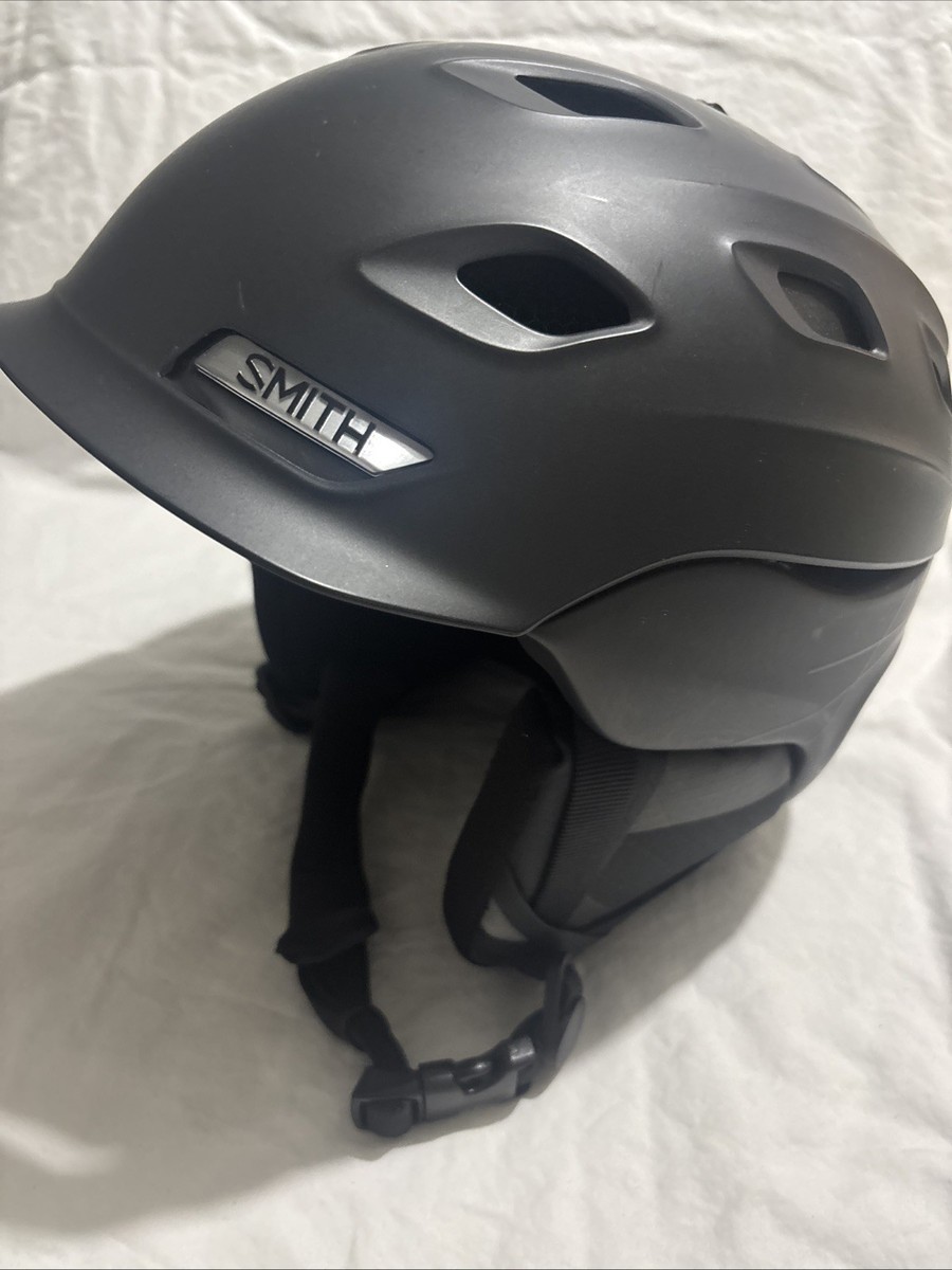 SMITH Optics Vantage Lightweight Unisex Snow Helmet - Matte Black