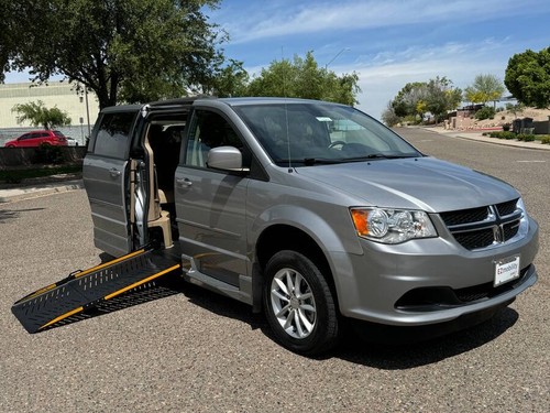 2016 Dodge Grand Caravan SXT 4dr Mini Van
