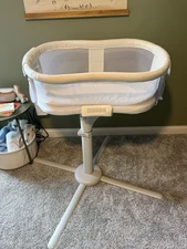 Halo Bassinest Premiere Series Bedside Swivel Sleeper, Pebble - 4418