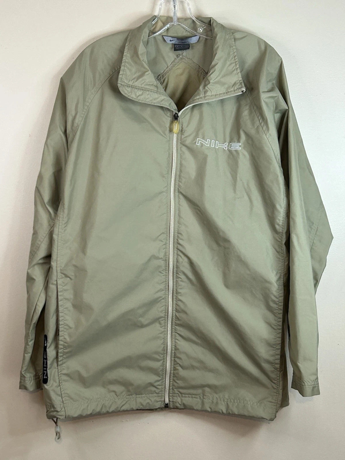 Vintage Nike tan windbreaker jacket. Sz. Large