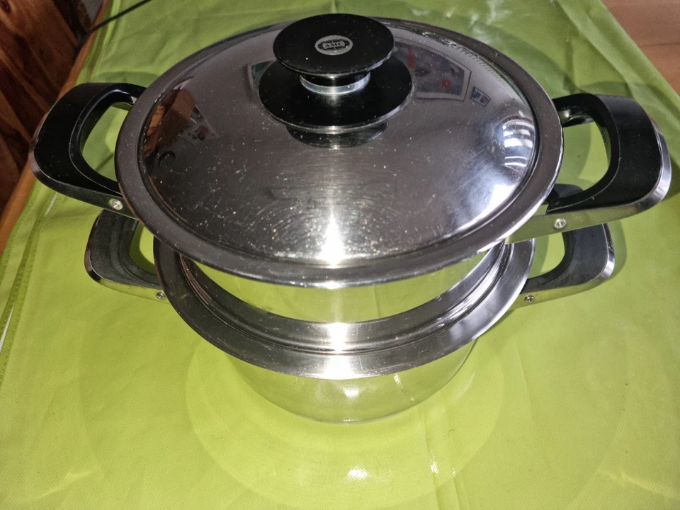 AMC  Topf  Deckel  + Siebeinsatz 3,0 L  20cm Durchmesser 