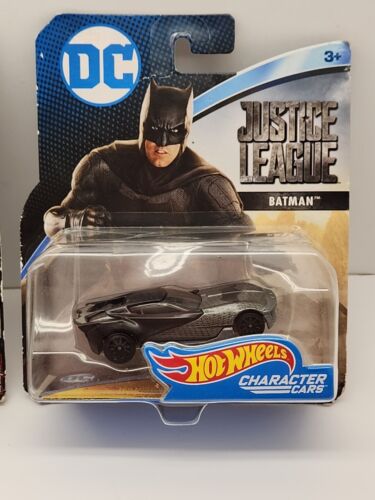 Batimóvil HW Retro Entertainment Batman vs Superman y Batimóvil Liga de la Justicia - Imagen 3 de 9