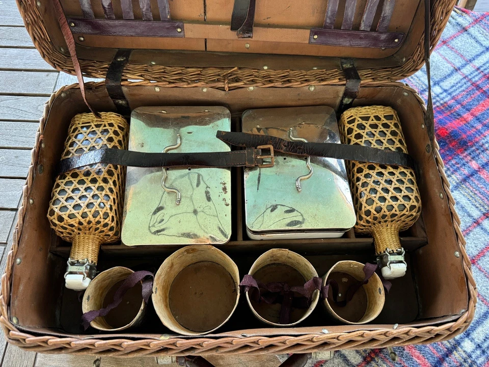 Antique Wicker Picnic Basket Automobile Late 19th Century 5 Items Inside As Is‼️ - Image 4 of 4